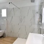 Villa Moderne 2 A Proximite De La *